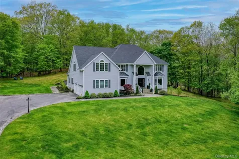 630 Chappaqua Road Briarcliff Manor NY 10510