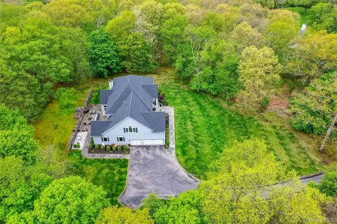 630 Chappaqua Road Briarcliff Manor NY 10510
