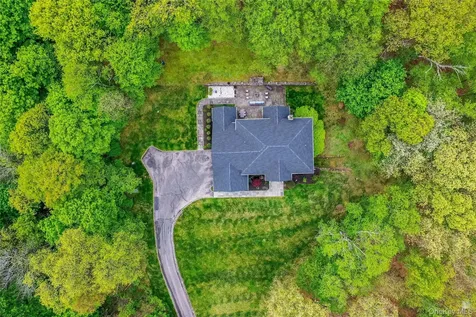 630 Chappaqua Road Briarcliff Manor NY 10510