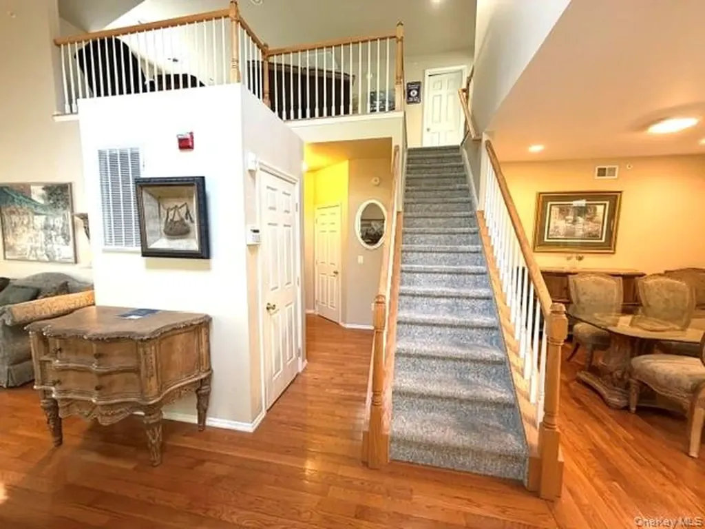 36 Cranberry Circle Medford NY 11763