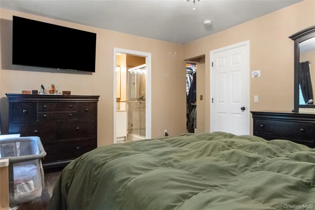 638 E Main Street Jefferson Valley NY 10535