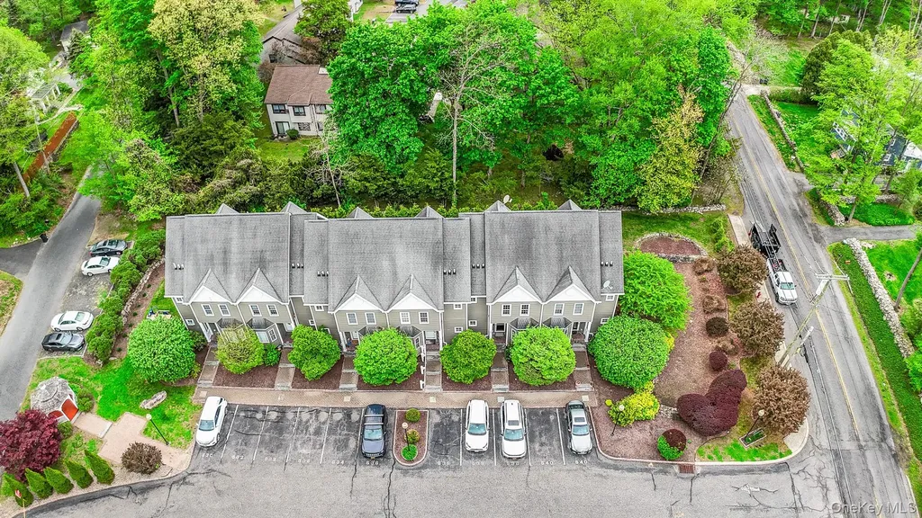 638 E Main Street Jefferson Valley NY 10535