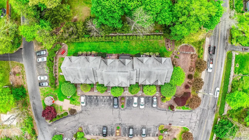 638 E Main Street Jefferson Valley NY 10535