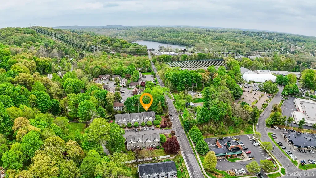 638 E Main Street Jefferson Valley NY 10535