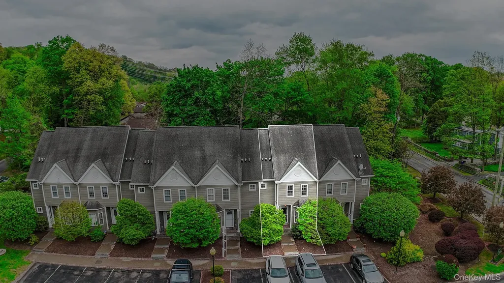 638 E Main Street Jefferson Valley NY 10535