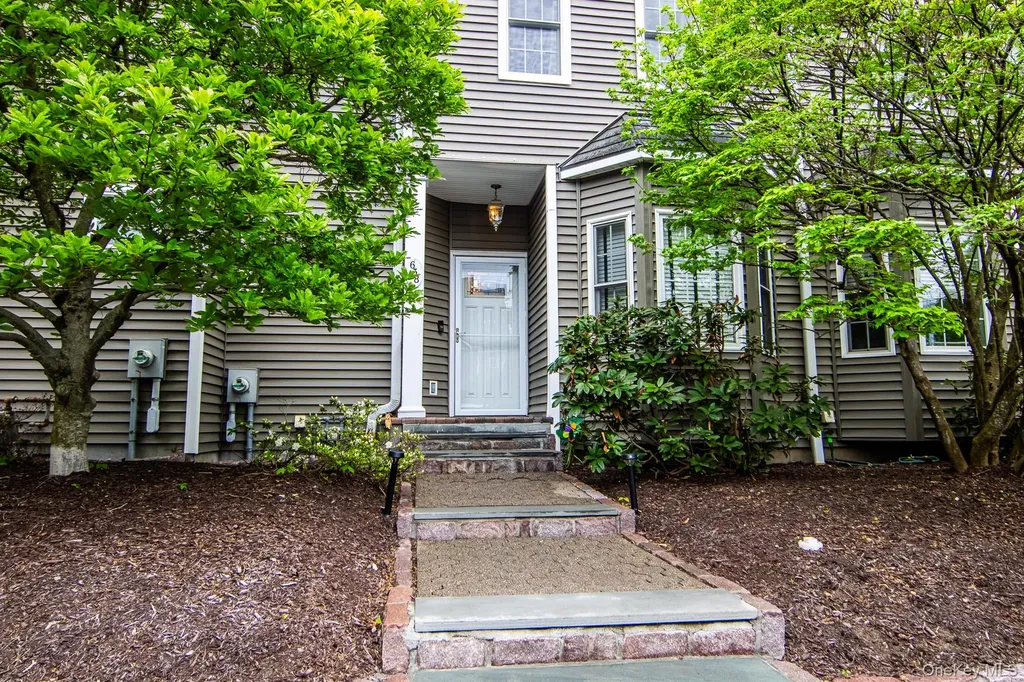 638 E Main Street Jefferson Valley NY 10535