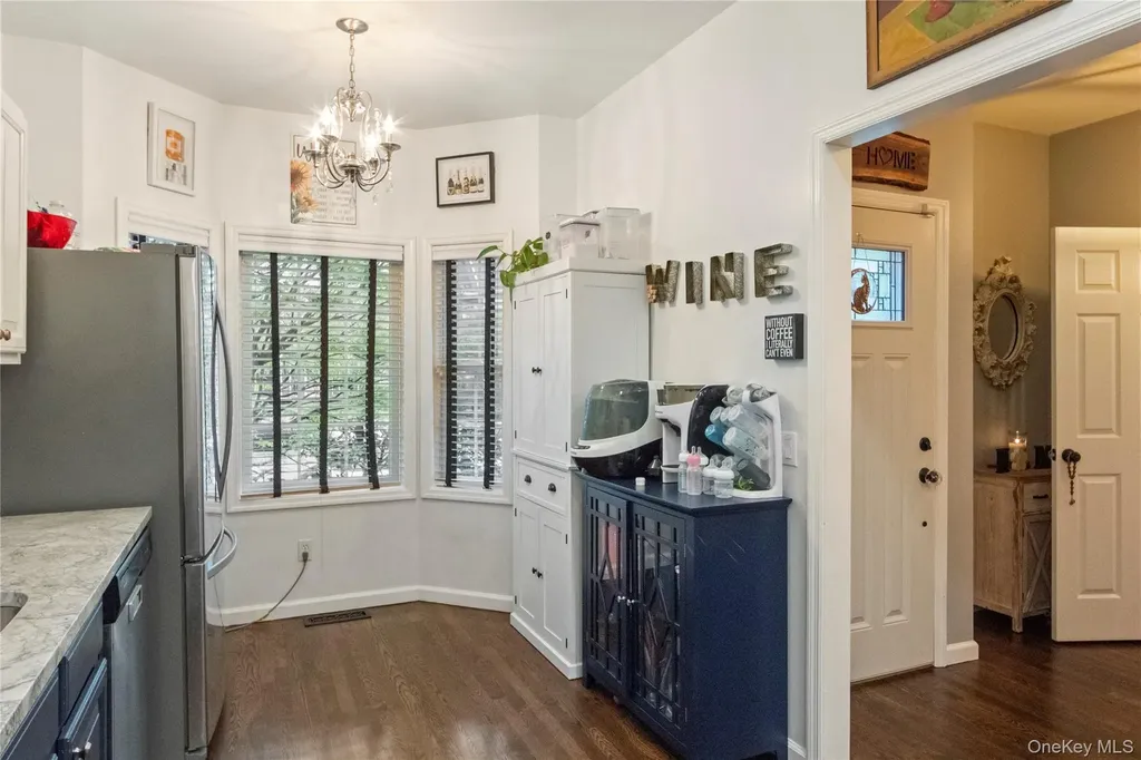 638 E Main Street Jefferson Valley NY 10535