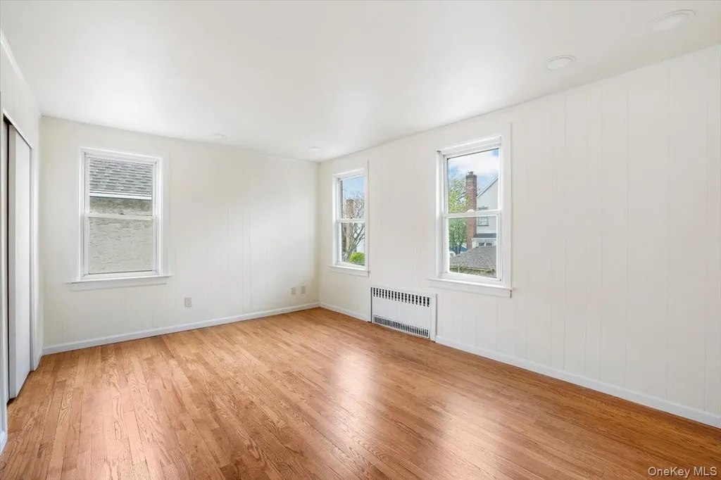40 Crestmont Avenue Yonkers NY 10704