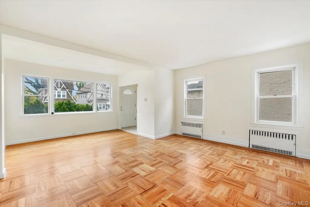 40 Crestmont Avenue Yonkers NY 10704