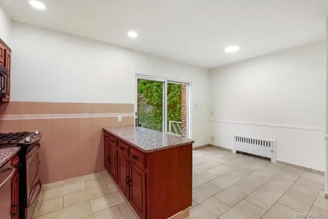 32 Crestmont Avenue Yonkers NY 10704
