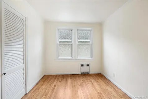 32 Crestmont Avenue Yonkers NY 10704