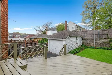 32 Crestmont Avenue Yonkers NY 10704