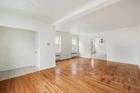 32 Crestmont Avenue Yonkers NY 10704