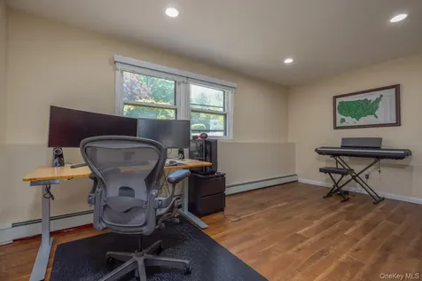 4 Apple Court Nanuet NY 10954