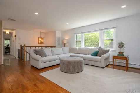 4 Apple Court Nanuet NY 10954