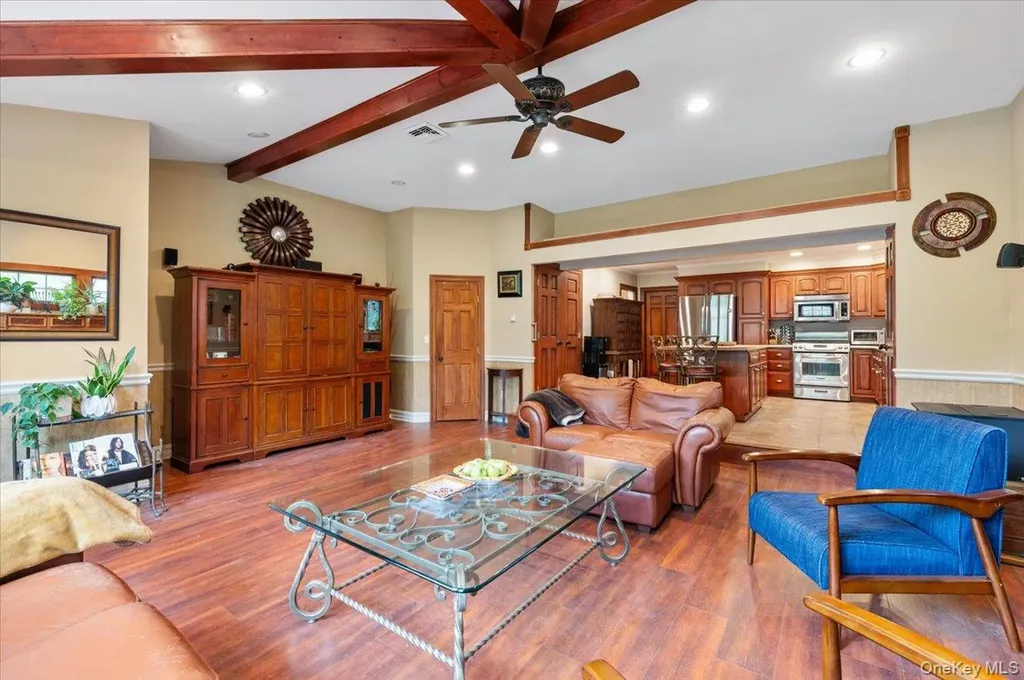 2069 Windsor Road North Baldwin NY 11510