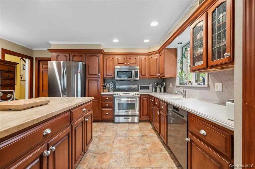 2069 Windsor Road North Baldwin NY 11510