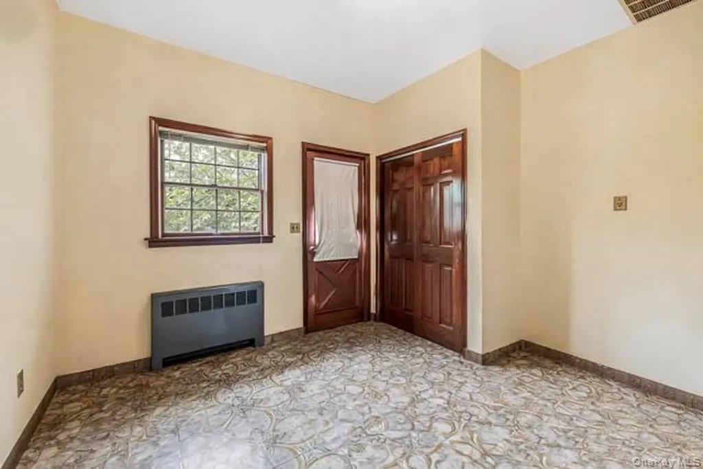 4 Carol Lane Mamaroneck NY 10543