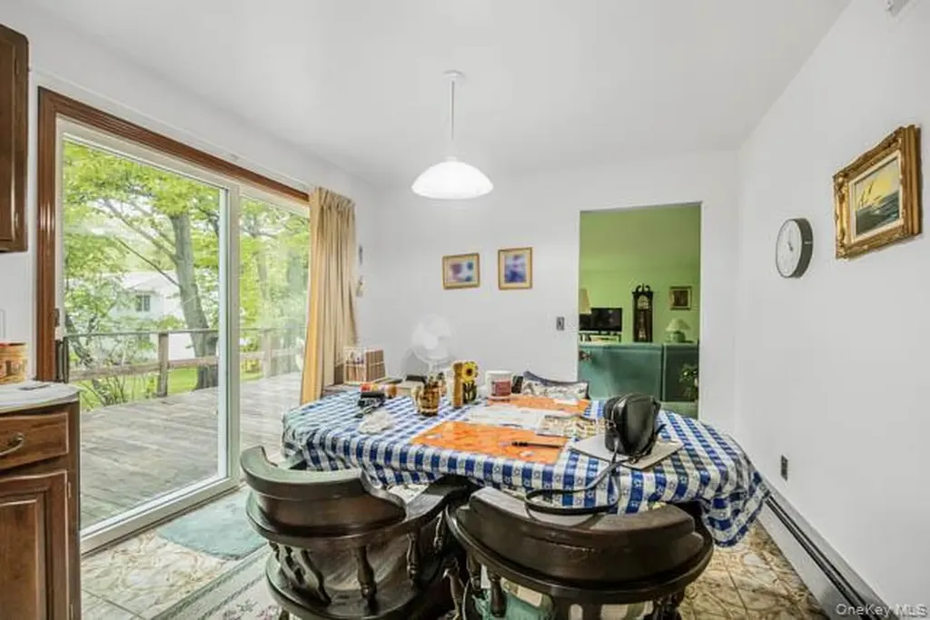 4 Carol Lane Mamaroneck NY 10543