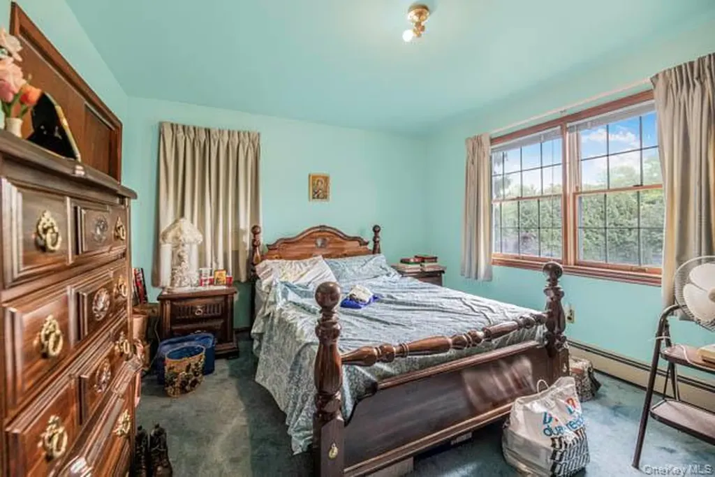 4 Carol Lane Mamaroneck NY 10543