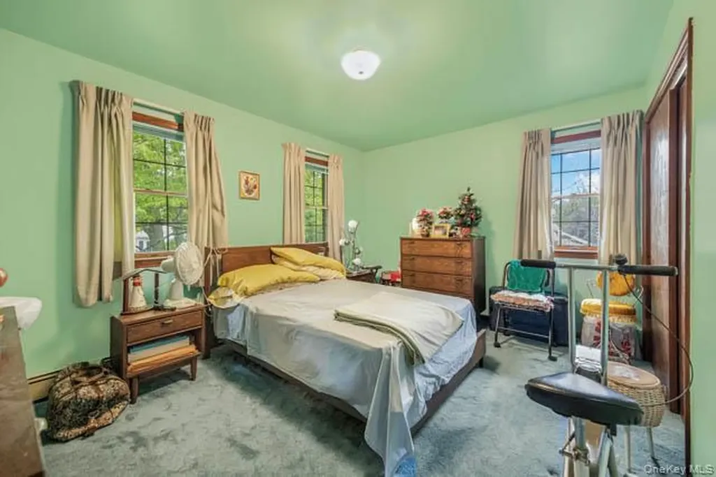 4 Carol Lane Mamaroneck NY 10543
