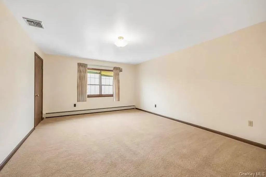 4 Carol Lane Mamaroneck NY 10543