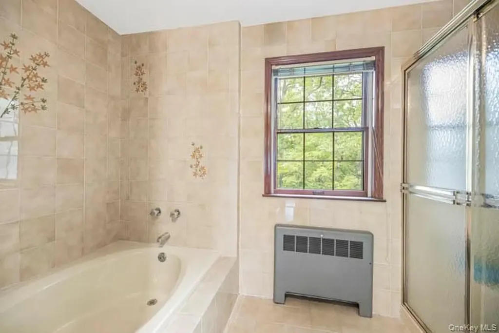 4 Carol Lane Mamaroneck NY 10543