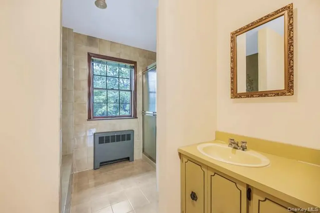 4 Carol Lane Mamaroneck NY 10543