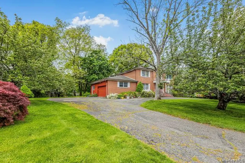 4 Carol Lane Mamaroneck NY 10543