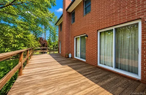 4 Carol Lane Mamaroneck NY 10543