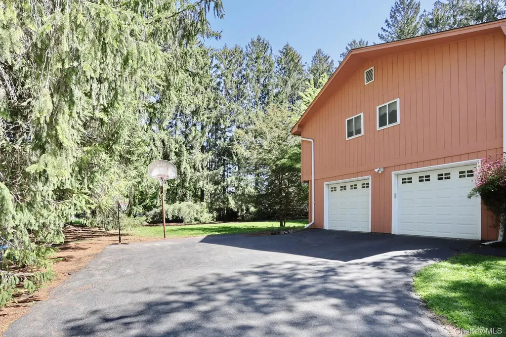 4 Crabapple Court Monsey NY 10952