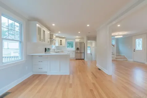 5 Circle Drive Carmel NY 10512