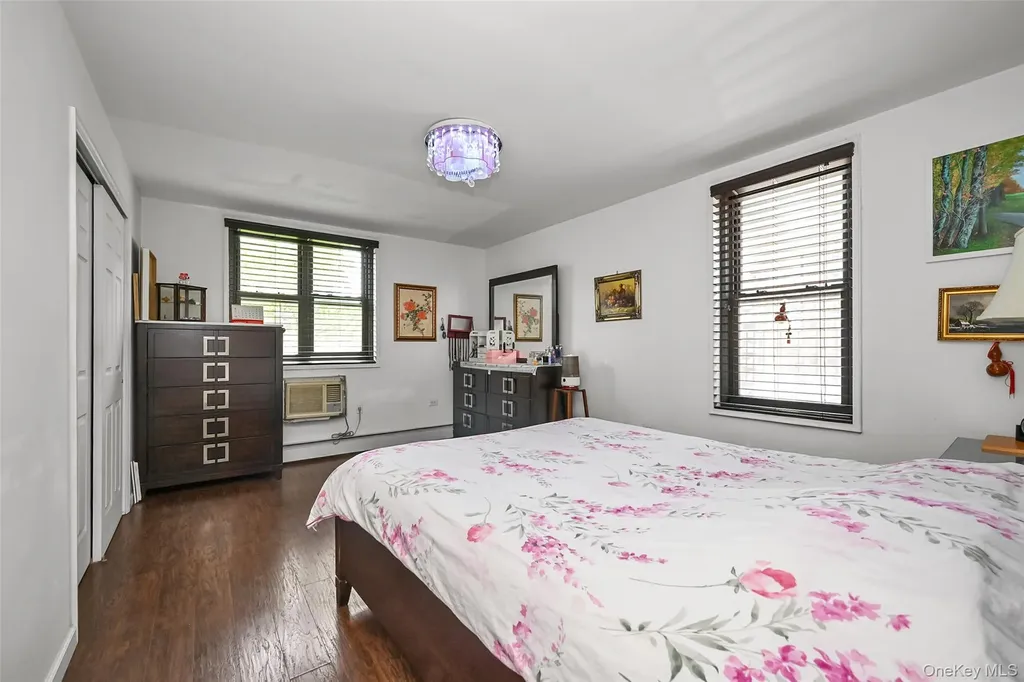99-05 59 Avenue Corona NY 11368