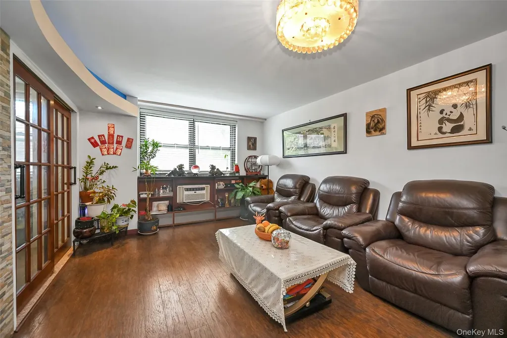 99-05 59 Avenue Corona NY 11368