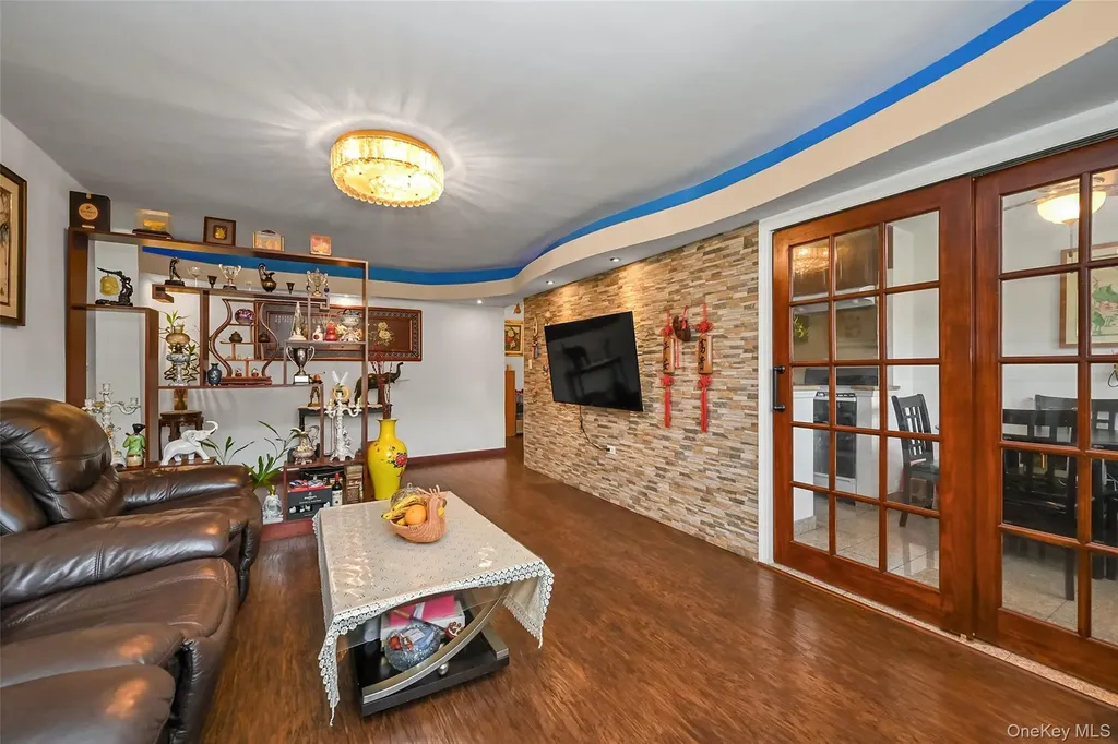 99-05 59 Avenue Corona NY 11368