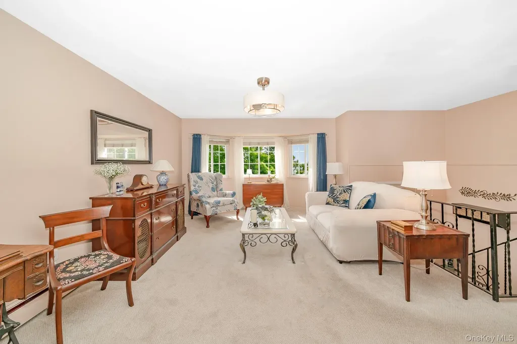 247 Bow Drive Hauppauge NY 11788