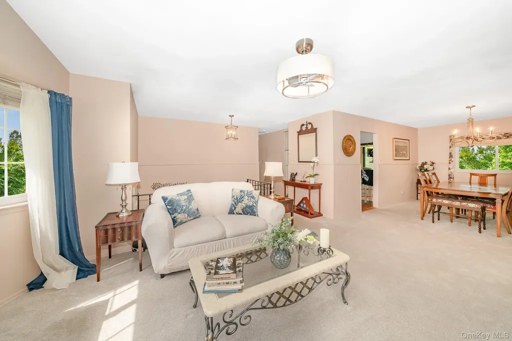 247 Bow Drive Hauppauge NY 11788