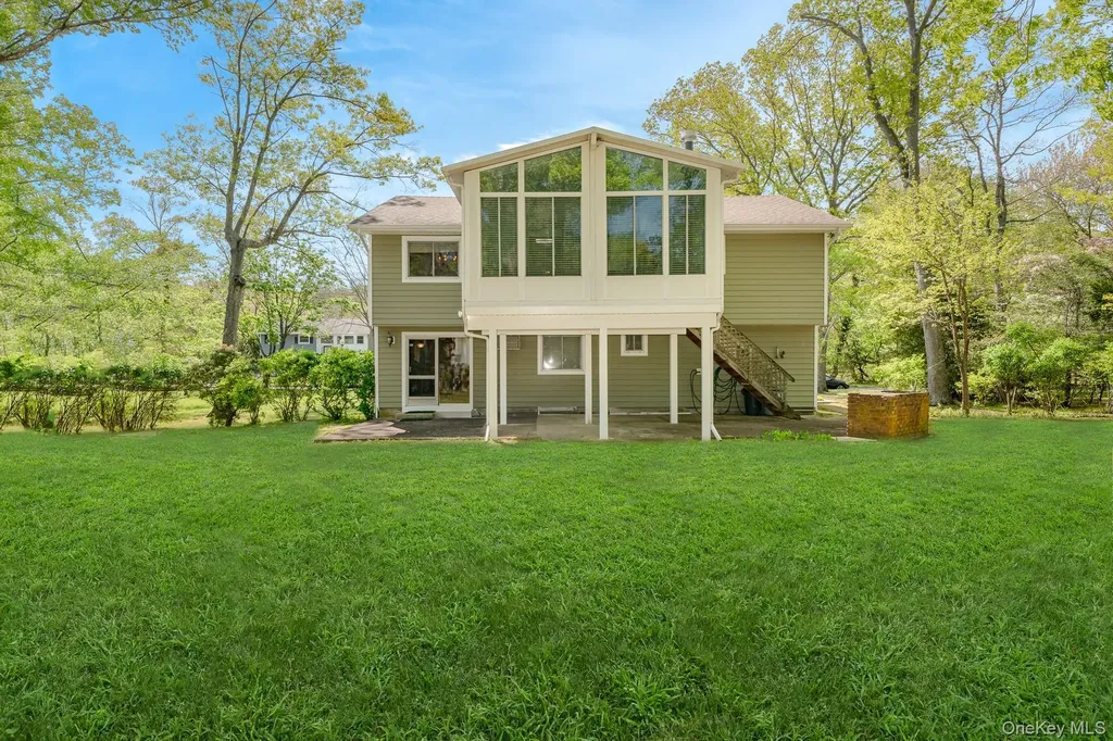 247 Bow Drive Hauppauge NY 11788
