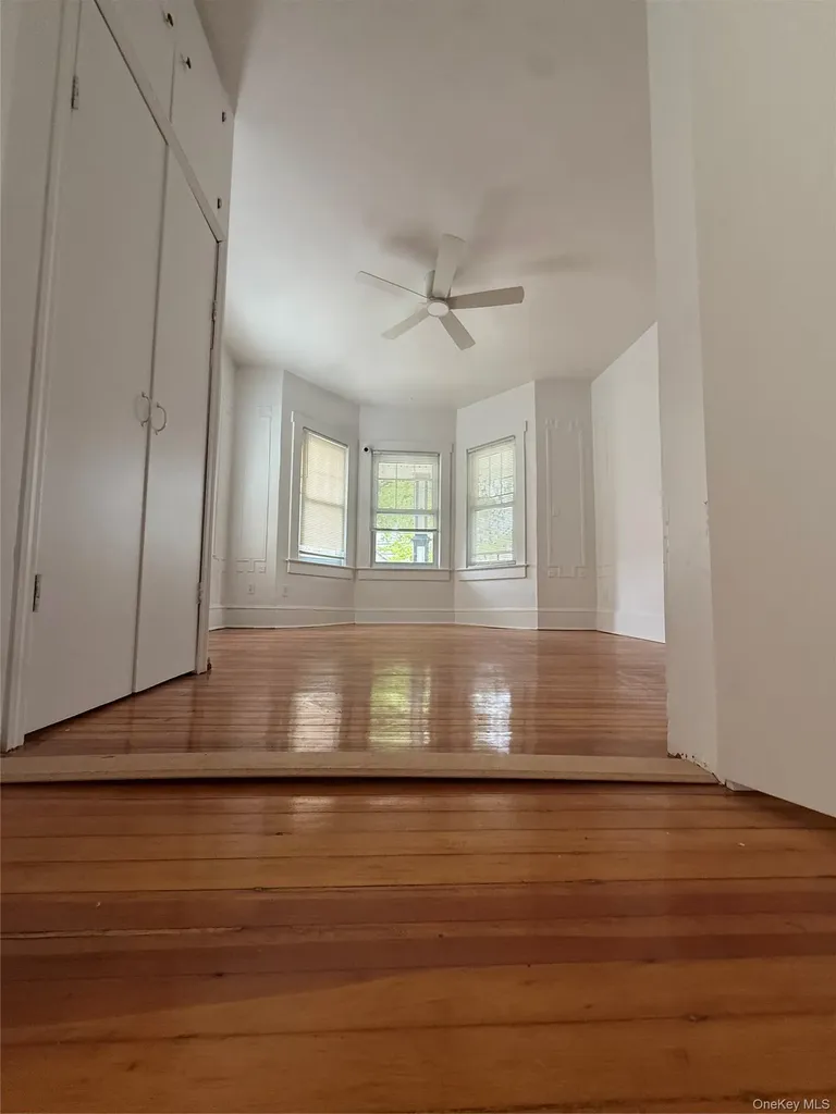 89 Joline Avenue Staten Island NY 10307