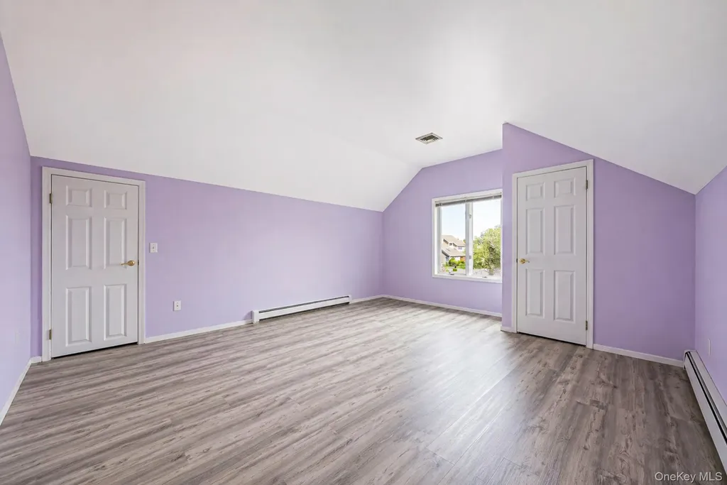 810 Anthony Drive Lindenhurst NY 11757