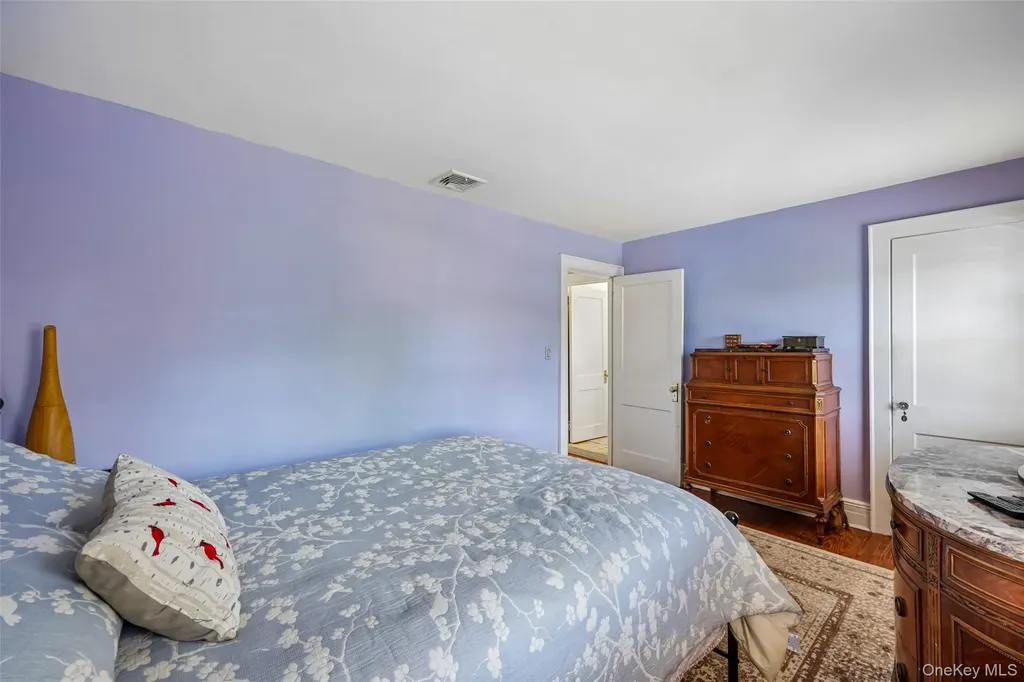 148 Willis Court Woodmere NY 11598