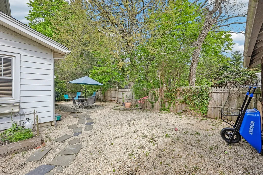 148 Willis Court Woodmere NY 11598