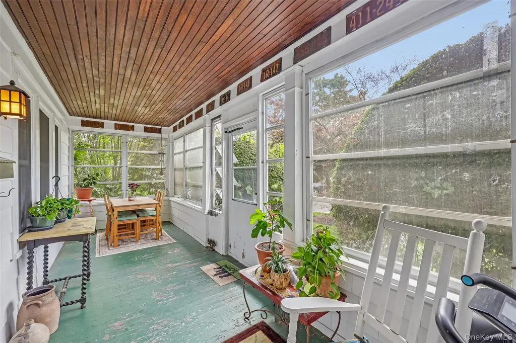 148 Willis Court Woodmere NY 11598