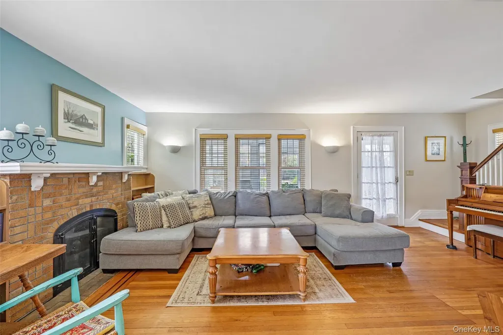 148 Willis Court Woodmere NY 11598