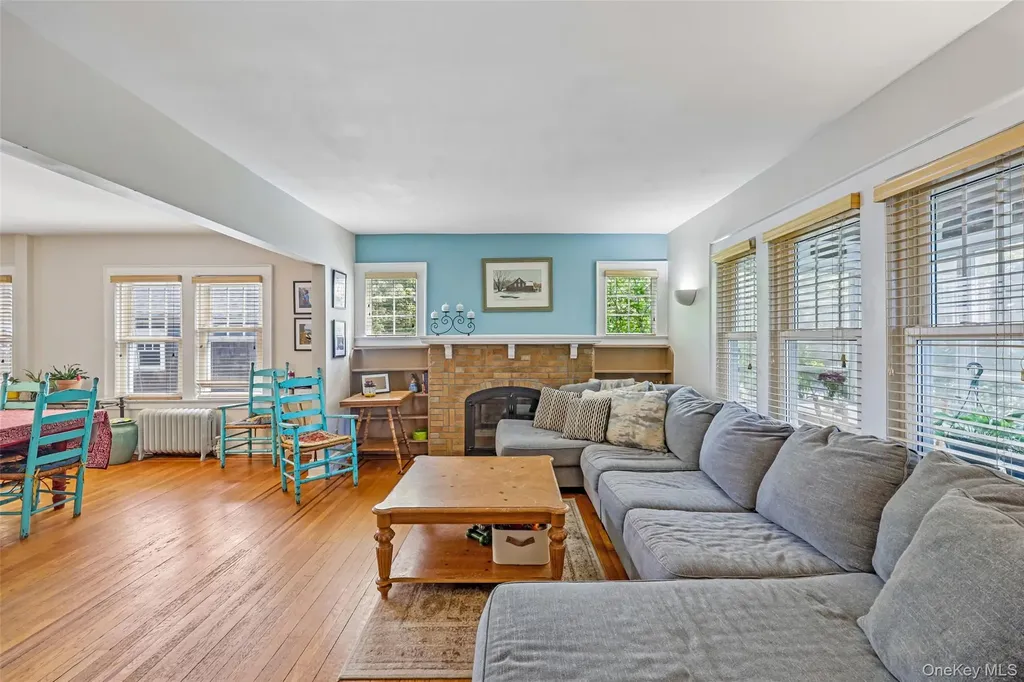 148 Willis Court Woodmere NY 11598