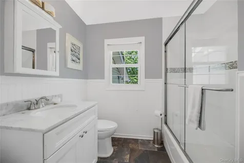 32 Chaucer Street Hartsdale NY 10530