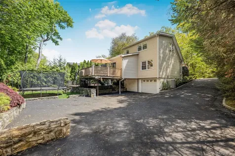 32 Chaucer Street Hartsdale NY 10530