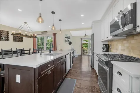 32 Chaucer Street Hartsdale NY 10530