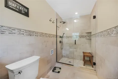 32 Chaucer Street Hartsdale NY 10530