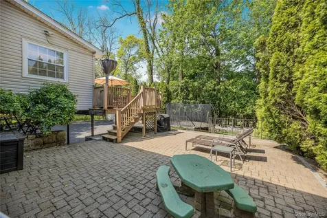32 Chaucer Street Hartsdale NY 10530